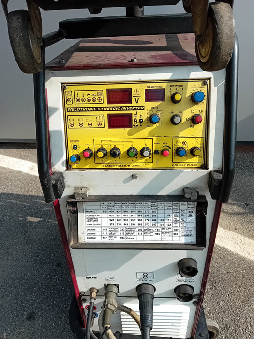 WELDTRONIC SYNERTECH 6004 SALDATRICE A FILO PULSATA RAFFREDDATA