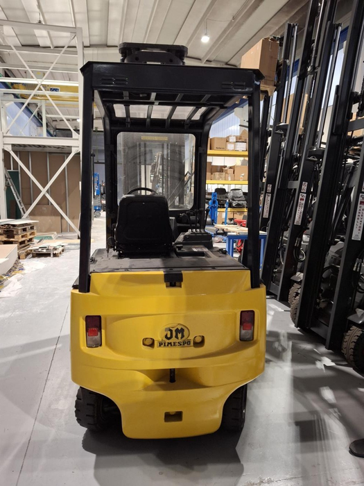 CARRELLO ELEVATORE FRONTALE ELETTRICO USATO OM EU30