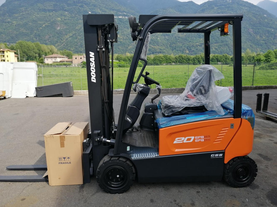 CARRELLO ELEVATORE FRONTALE ELETTRICO NUOVO DOOSAN B20X-7 PLUS