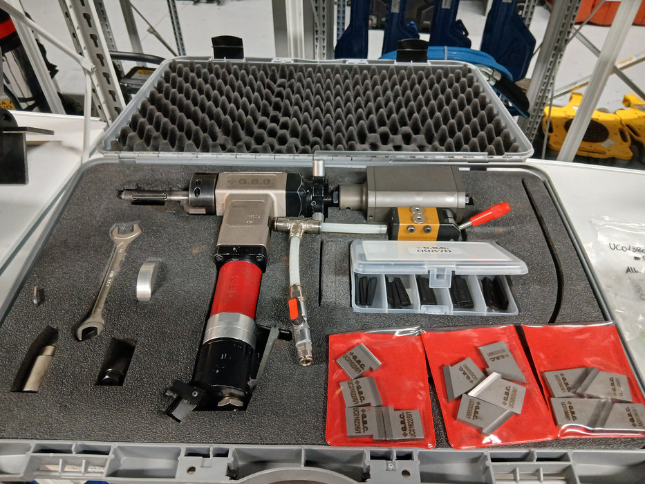 SMUSSATRICE PNEUMATICA PER TUBAZIONI G.B.C. MOD. MINI K USATA