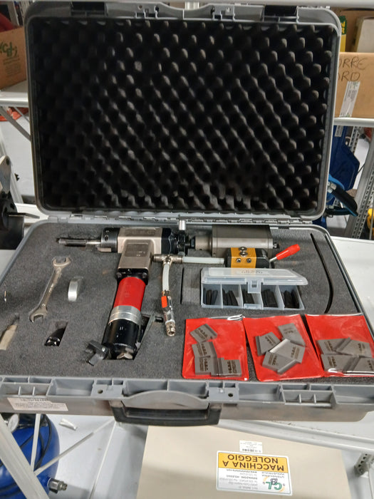 SMUSSATRICE PNEUMATICA PER TUBAZIONI G.B.C. MOD. MINI K USATA