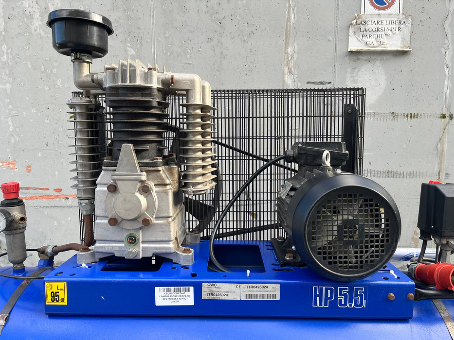 COMPRESSORE A PISTONI CECCATO BELTAIR PRO 270 C5,5R USATO