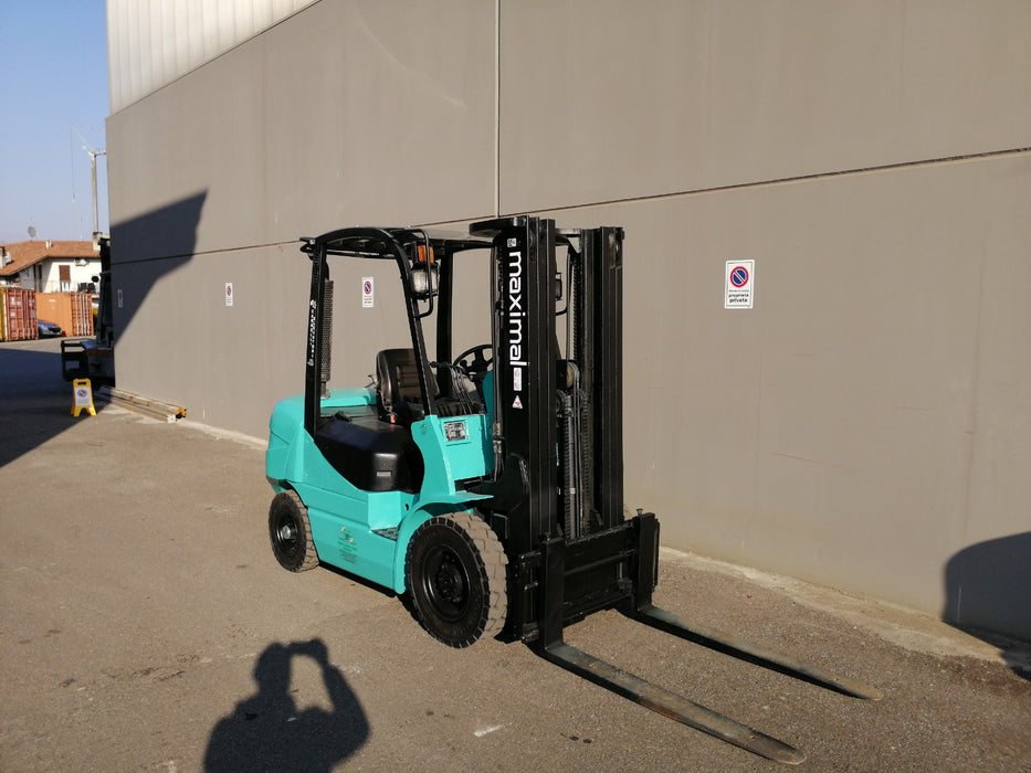 CARRELLO ELEVATORE FRONTALE DIESEL USATO MAXIMAL FD25T