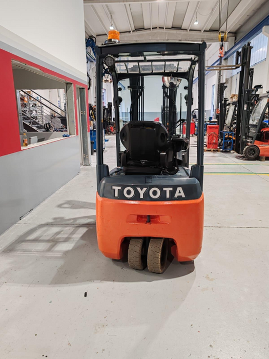 CARRELLO ELEVATORE FRONTALE ELETTRICO USATO TOYOTA 8FBEK16T ANNO 2019