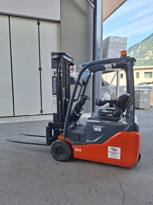 CARRELLO ELEVATORE FRONTALE ELETTRICO USATO TOYOTA 8FBEK18T-11767