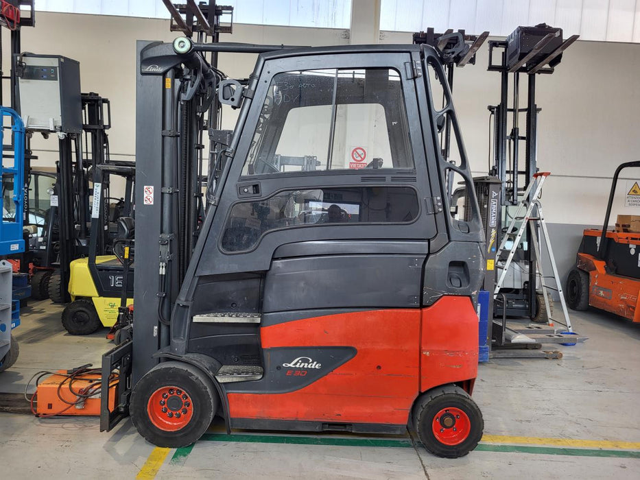 CARRELLO ELEVATORE FRONTALE ELETTRICO LINDE E30HL-01/600 USATO