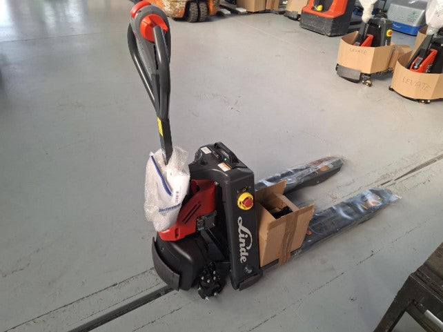 TRANSPALLET ELETTRICO LINDE MOD. MT15C NUOVO