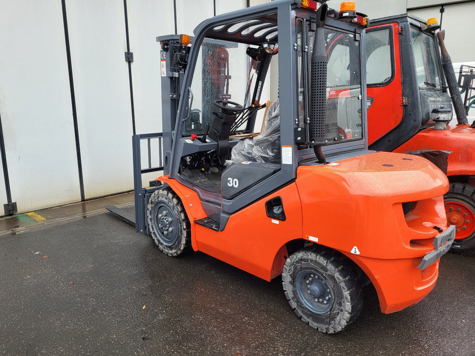 CARRELLO ELEVATORE FRONTALE DIESEL NOBLELIFT FD30S