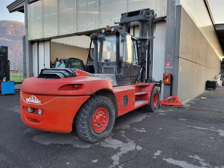 CARRELLO ELEVATORE FRONTALE DIESEL USATO LINDE H160D-1200