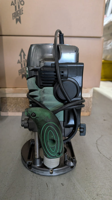 FRESATRICE HITACHI M12V2 USATA