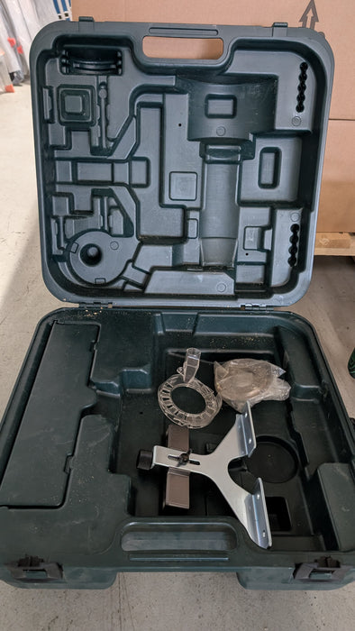 FRESATRICE HITACHI M12V2 USATA