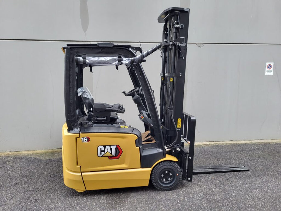 CARRELLO ELEVATORE ELETTRICO CAT MOD. EP 16 ACNT NUOVO SOFTWARE INDUSTRIA 4.0 VENDITA E NOLEGGIO