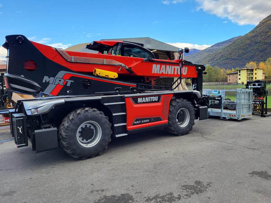 SOLLEVATORE TELESCOPICO ROTATIVO NUOVO MANITOU MRT 2260 SOLO NOLEGGIO